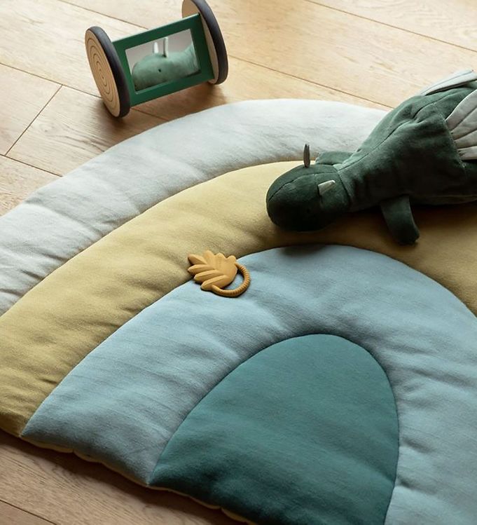 Sebra kootud mängumatt