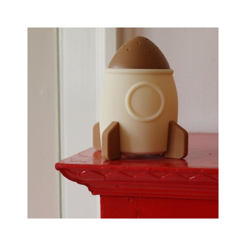 Konges Slojd unehelidega ja bluetooth kõlariga öölamp Rocket - Caramel